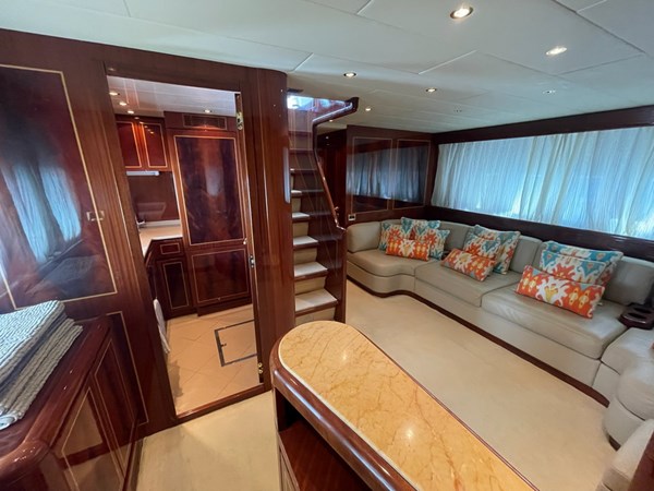 Mangusta 72