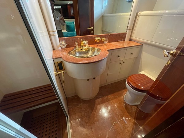 Mangusta 72