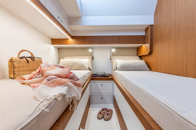 Twin cabin 2
