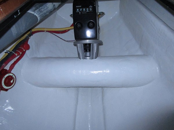 Thruster bilge