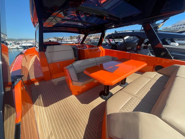 15_Vanquish VQ52