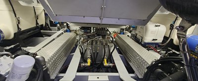 32_Vanquish VQ52