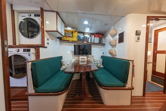 Crew Dinette