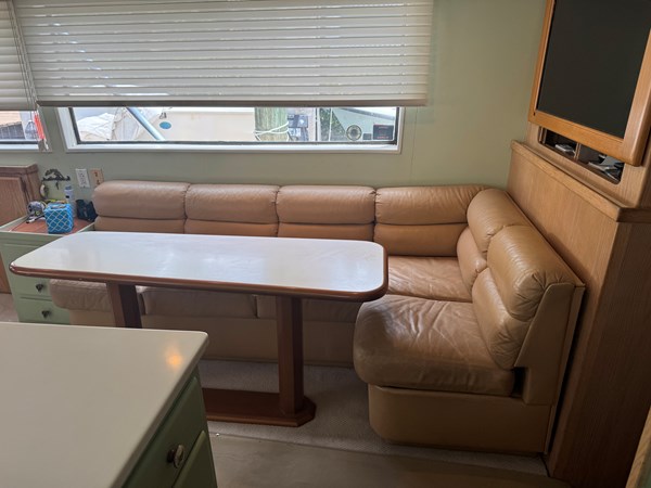 Dining Settee