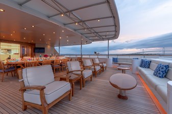 LAUREL 240'/73.15m Delta 2006/2014 Motor Yacht: Bridge Deck Seating