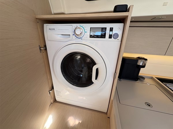 2020 Beneteau Oceanis 51.1, AVANT