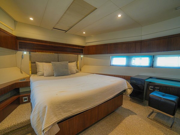 50 Fairline 2014 Cruiser