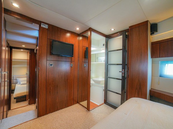 50 Fairline 2014 Cruiser