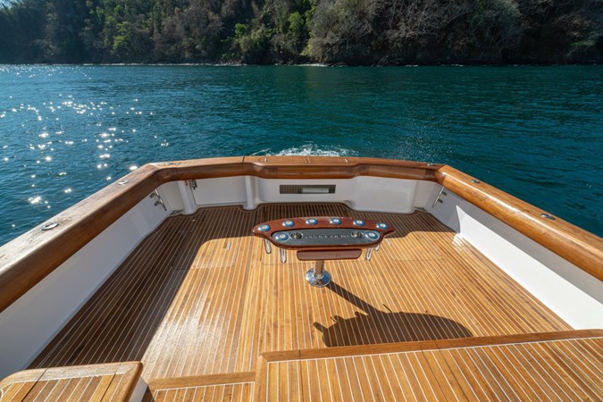 2006 Viking 56