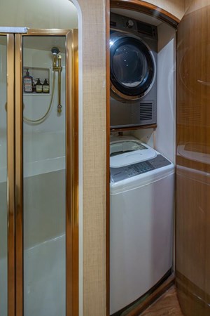 2006 Viking 56