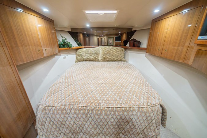 2006 Viking 56