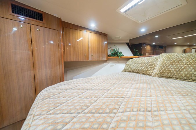 2006 Viking 56