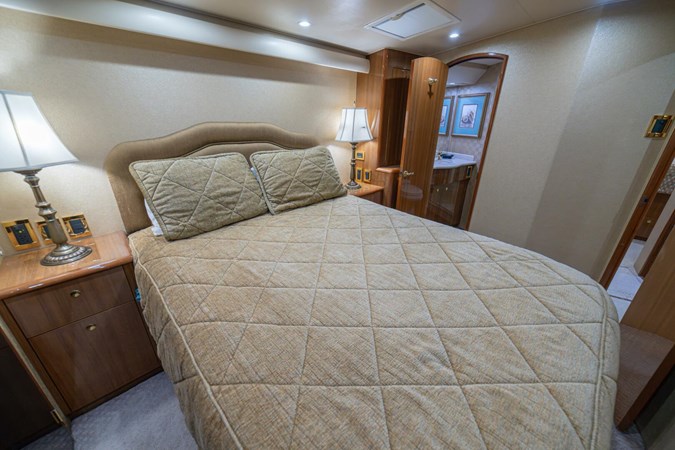 2006 Viking 56