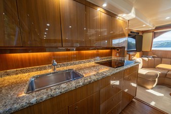 2006 Viking 56