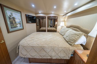 2006 Viking 56