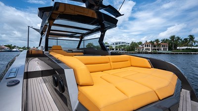 Aft sundeck