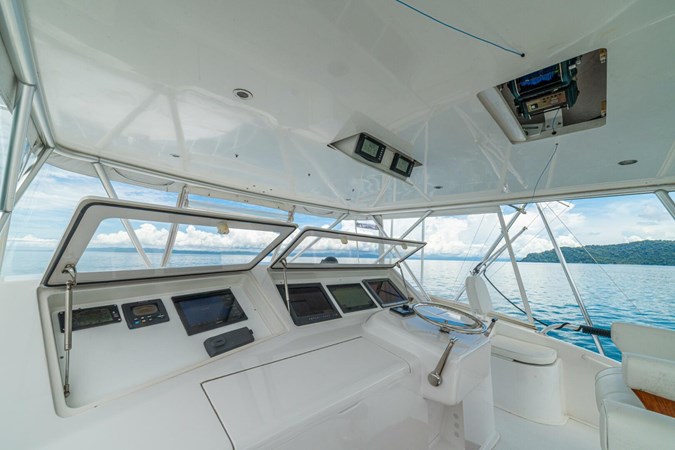 2004 Viking 61 Convertible