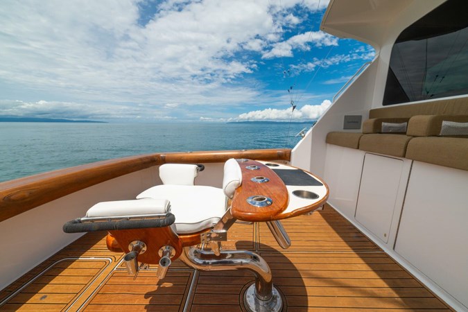 2004 Viking 61 Convertible