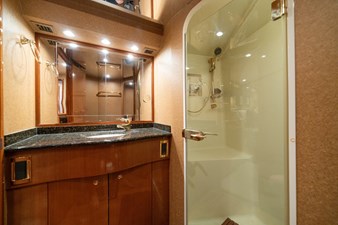 2004 Viking 61 Convertible