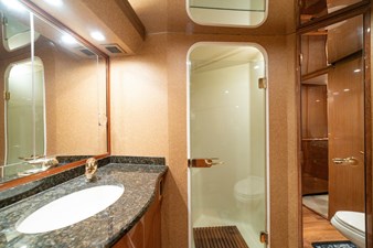 2004 Viking 61 Convertible