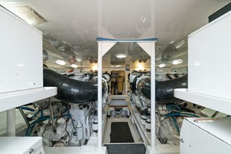 2004 Viking 61 Convertible