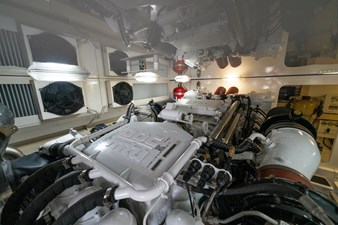 2004 Viking 61 Convertible