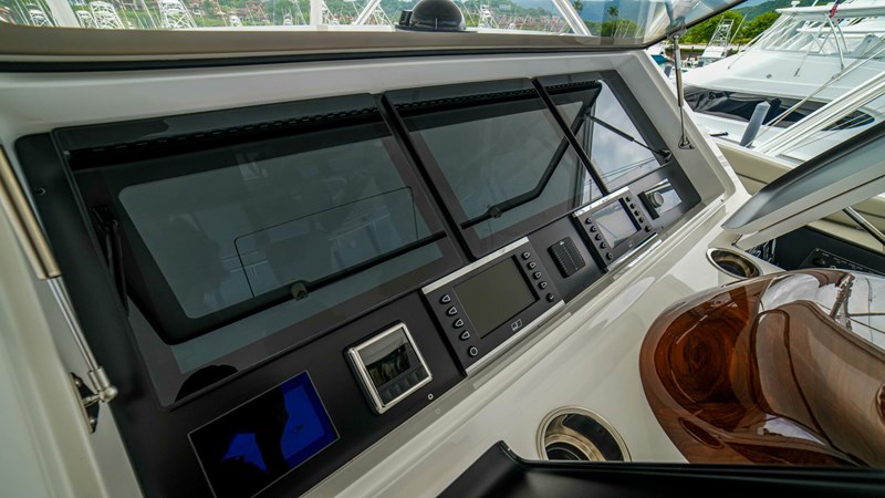 2023 Viking 73 Convertible