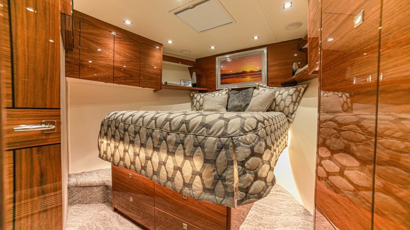 2023 Viking 73 Convertible