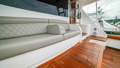 2023 Viking 73 Convertible