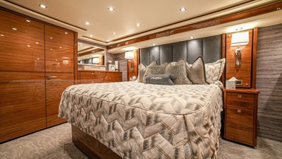 2023 Viking 73 Convertible