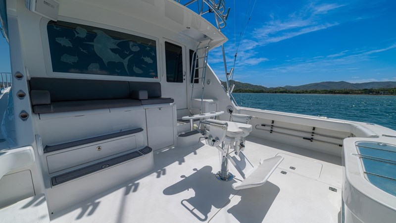 2005 Viking 61 Convertible 'Honey Girl'