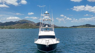 2005 Viking 61 Convertible 'Honey Girl'
