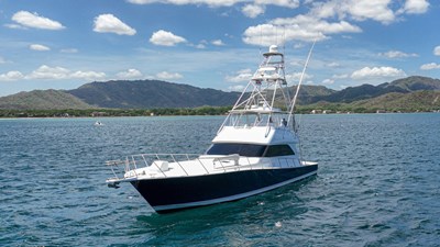 2005 Viking 61 Convertible 'Honey Girl'