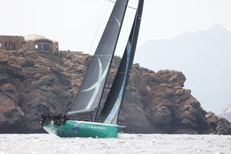 Vesper upwind from Stb Bow Maxi 2022