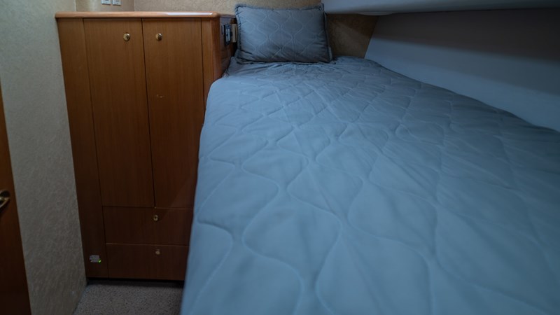 2002 Viking 61 Convertible
