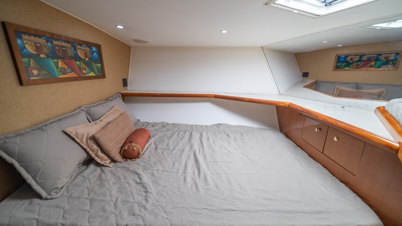 2002 Viking 61 Convertible