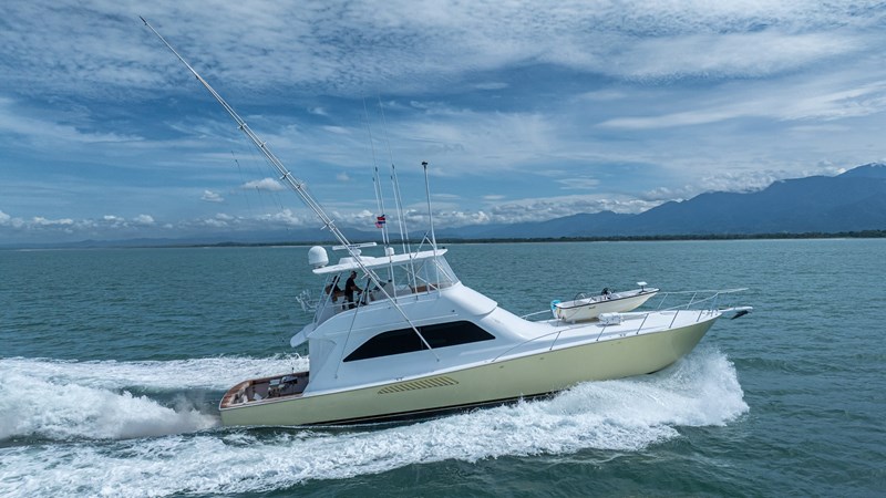 2002 Viking 61 Convertible