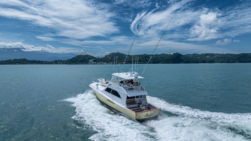 2002 Viking 61 Convertible
