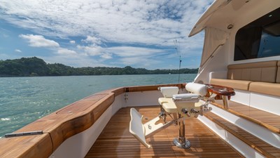 2002 Viking 61 Convertible