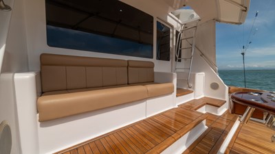 2002 Viking 61 Convertible