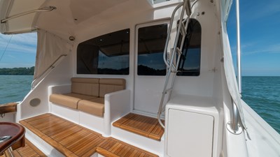 2002 Viking 61 Convertible