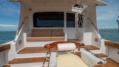 2002 Viking 61 Convertible