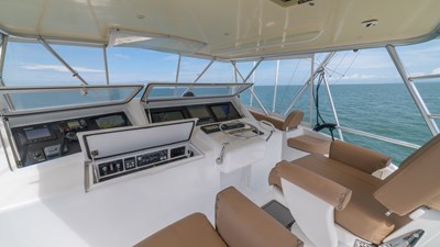2002 Viking 61 Convertible