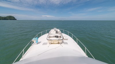 2002 Viking 61 Convertible