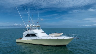 2002 Viking 61 Convertible
