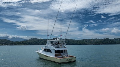 2002 Viking 61 Convertible