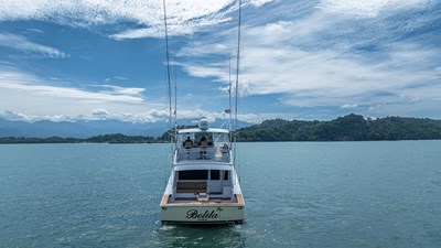 2002 Viking 61 Convertible