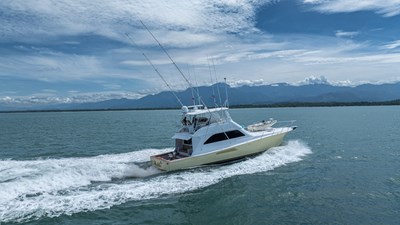 2002 Viking 61 Convertible