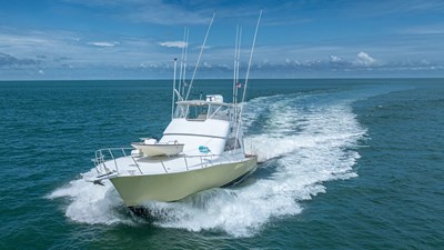 2002 Viking 61 Convertible