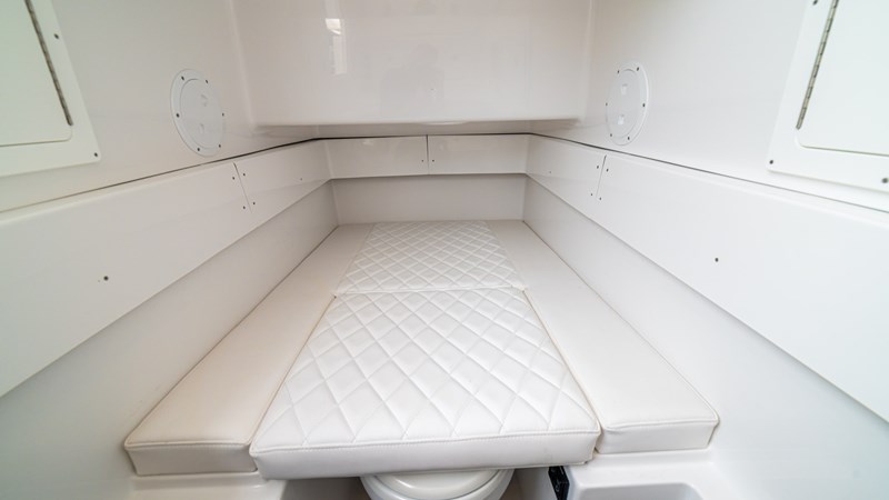 2026 37 Onslow Bay Tournament Edition Cabin